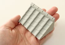 100均で買った屋根が天才！持ってるアレを可愛くディスプレイできるよ