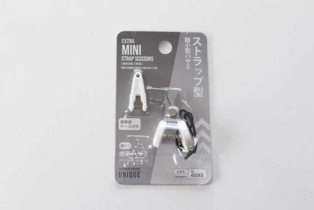 ダイソー 超ミニ携帯ハサミ(ケース付、4.2cm) パッケージ ダイソー 超ミニ携帯ハサミ(ケース付、4.2cm) パッケージ