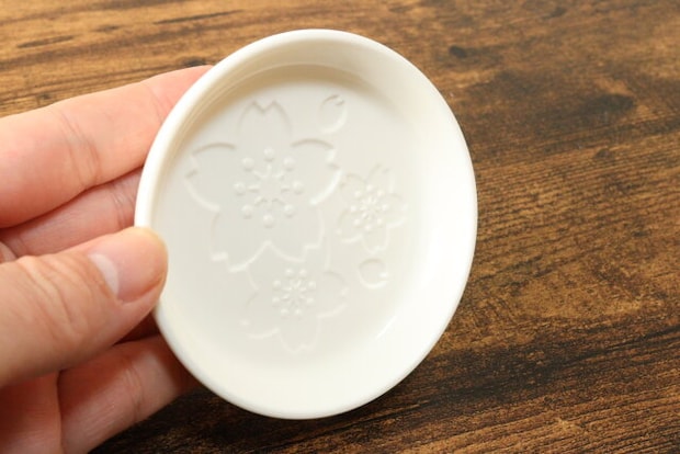 絵が浮き出るしょうゆ皿2P さくら　絵柄