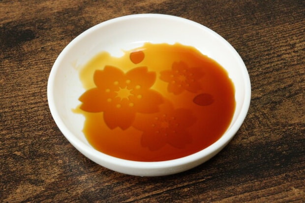 絵が浮き出るしょうゆ皿2P さくら 使用例 絵が浮き出るしょうゆ皿2P さくら 使用例