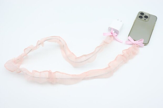 セリア コードソックス シフォン セリアのコードソックス シフォンはケーブルを可愛くアレンジできる