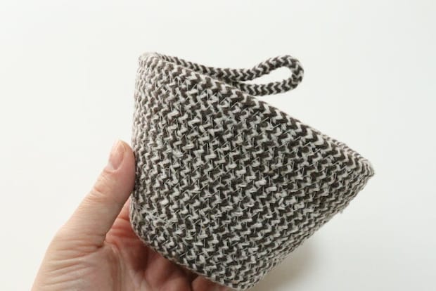 ロープ収納(お皿型) ダイソー ロープ収納(お皿型) ダイソー 質感