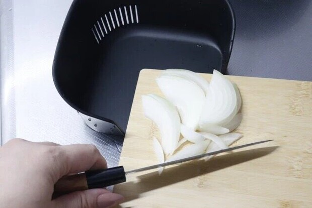 ダイソー　まな板すっきりボウル