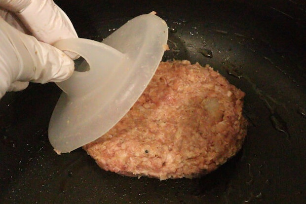 セリア ハンバーグメーカー セリアのハンバーグメーカーでハンバーグを作る