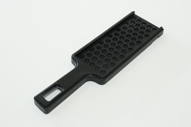 セリア ベーシック ミニおろし器 セリアのベーシック ミニおろし器のビジュアル