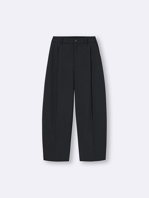 GU ブラッシュドワイドテーパードパンツ GUのブラッシュドワイドテーパードパンツ