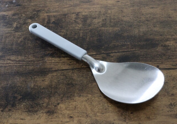 セリアで見つけたスゴイやつ♡あとちょっと…を快適に！ありそうでなかったある機能付きスプーン