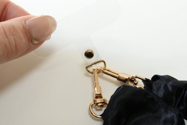 ストラップシート付シュシュハンドルストラップ ダイソー ストラップシート付シュシュハンドルストラップ ダイソー 根本