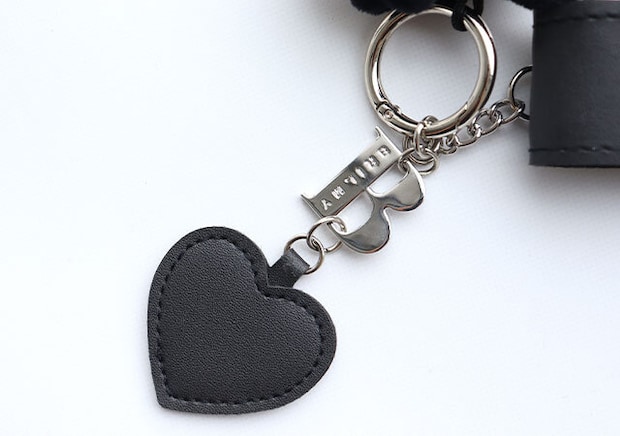 宝島社 ムック付録 HELLO KITTY × BRILMY いつでもササッとお直しできる ズボラに優しいミラー付きリップチャーム BOOK BLACK ver. SPECIAL PACKAGE 宝島社ムック付録のHELLO KITTY × BRILMY いつでもササッとお直しできる ズボラに優しいミラー付きリップチャーム BOOK BLACK ver. SPECIAL PACKAGE5