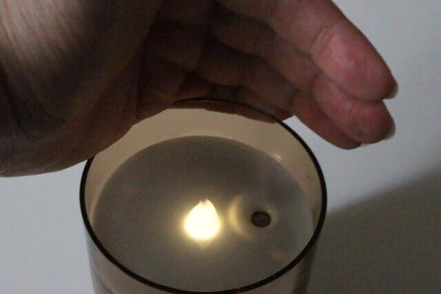 ダイソー　USB式加湿器（キャンドル型）