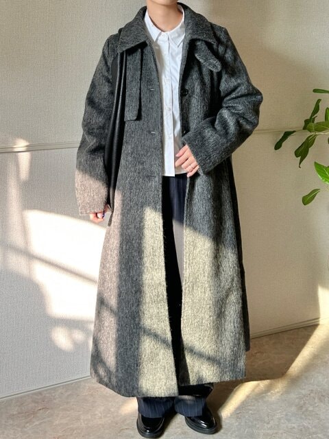 PLSTタイプライタークロップドシャツのNGコーデ