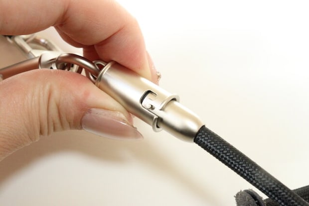 ケーブルスマホショルダーCtoC　取り出し