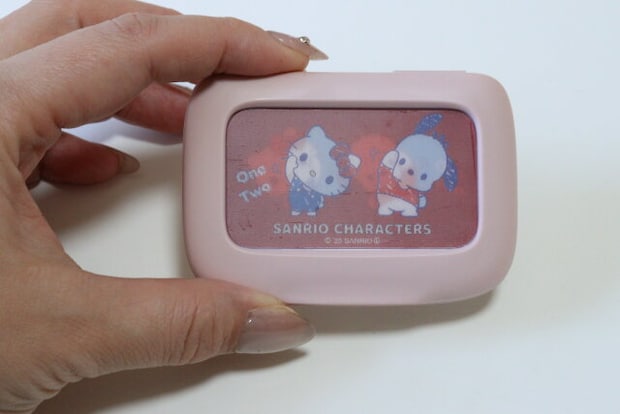 ウェットシートのフタ ミニ レンチキュラー チェンジング（ハローキティ、ポチャッコ）