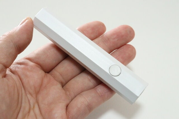 ワッツ　ジェルネイル用 UV＆LEDライト　サイズ感