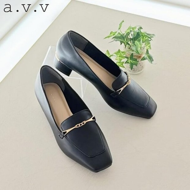 しまむらのローファーパンプス（a.v.v）