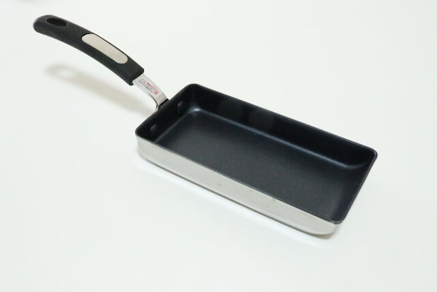 谷口金属 卵一個で作れる 玉子焼きフライパン　調理器具