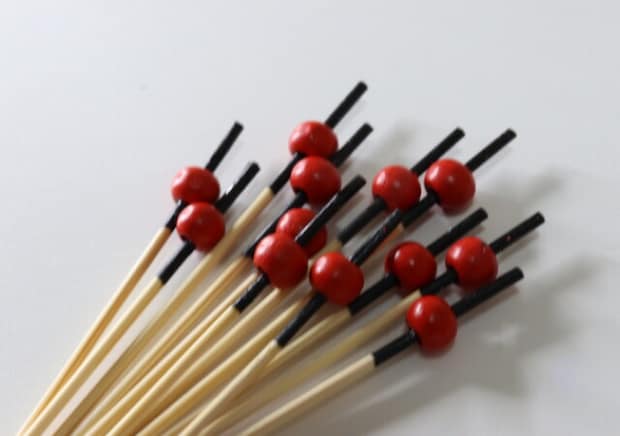 100均ってこんなのも売ってるの？おしゃれなデザインに一目惚れ♡いろいろ使えるピック