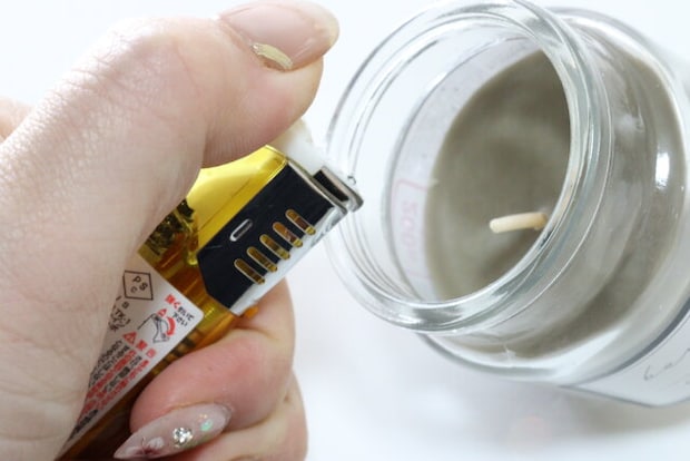 グラスインキャンドル（ベージュ）　着火