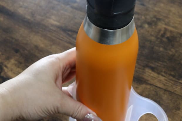 冷蔵庫収納 缶ホルダー C　ボトル