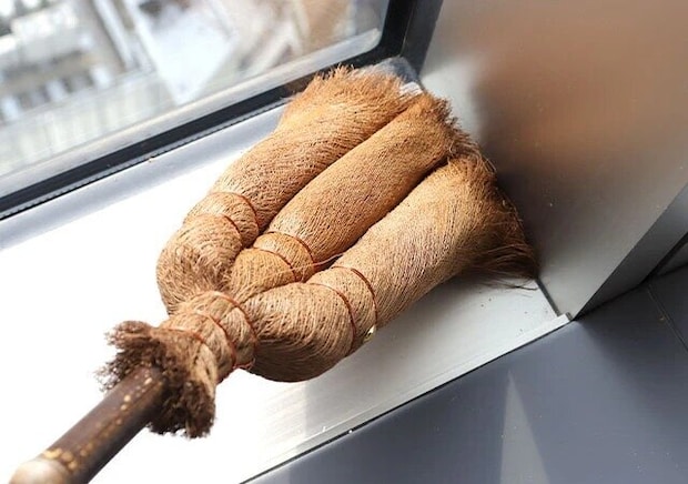 ダイソー　棕櫚ほうき