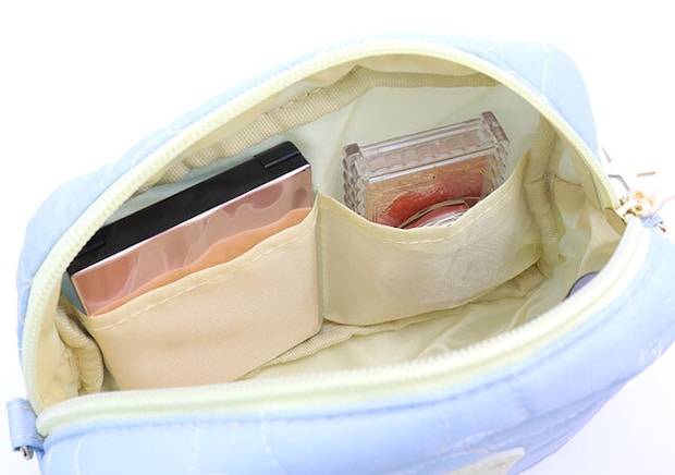 宝島社ムック付録の映画すみっコぐらし 空の王国キルティングポーチ7