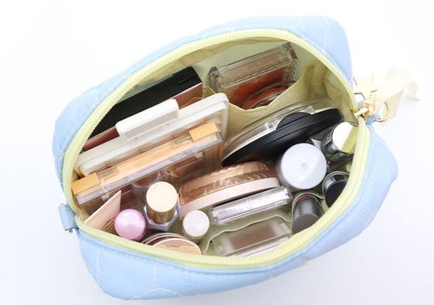 宝島社ムック付録の映画すみっコぐらし 空の王国キルティングポーチ9