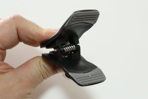 ダイソーのマグネット付クリップ（黒）