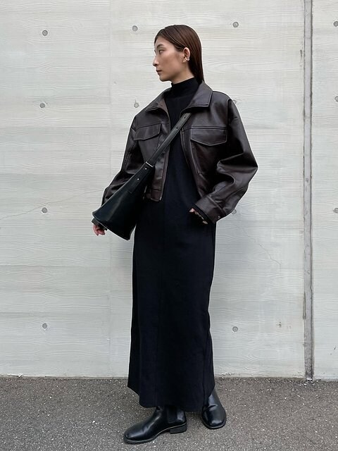 黒ワンピースコーデ2
