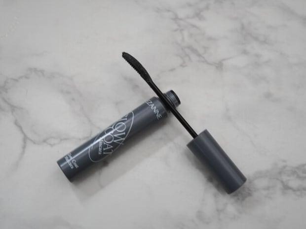 セザンヌ「グロウコートマスカラ」01 シアーブラック