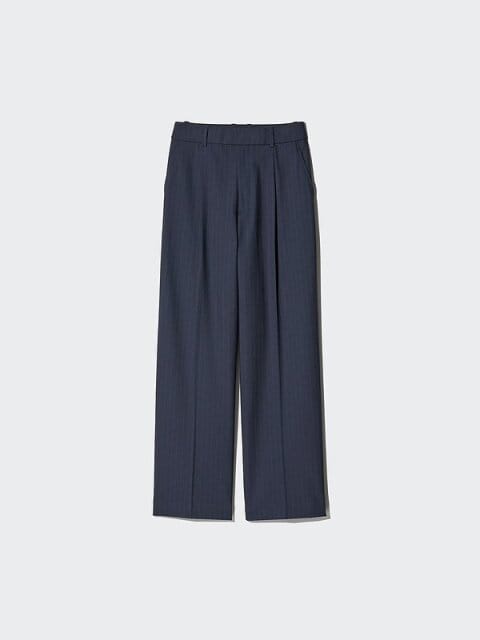 ユニクロのタックワイドパンツストライプ