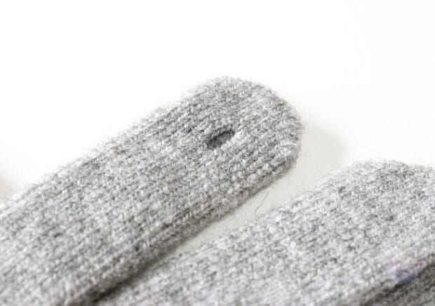 これ不良品じゃ…と思ったら便利すぎて驚き！アレの操作もラクラクな優秀すぎる100均手袋