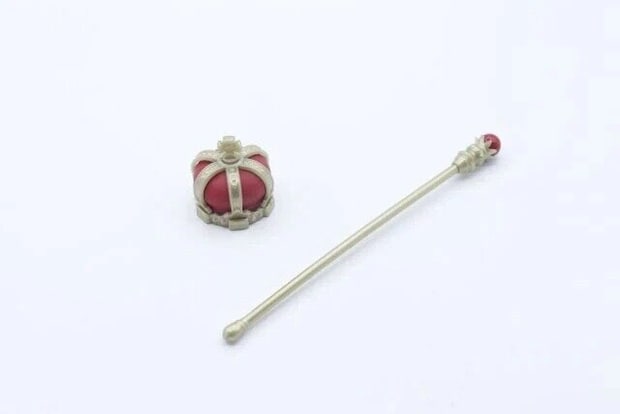 ダイソー　ミニチュア 王冠と杖