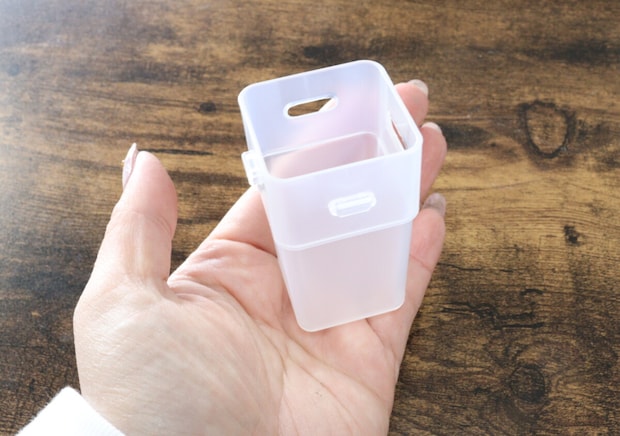 話題のグッズがコンパクトに！より使いやすくなった100均収納ケース