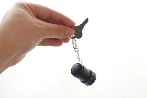 ダイソーの便利な3LED ショートランチャーライト