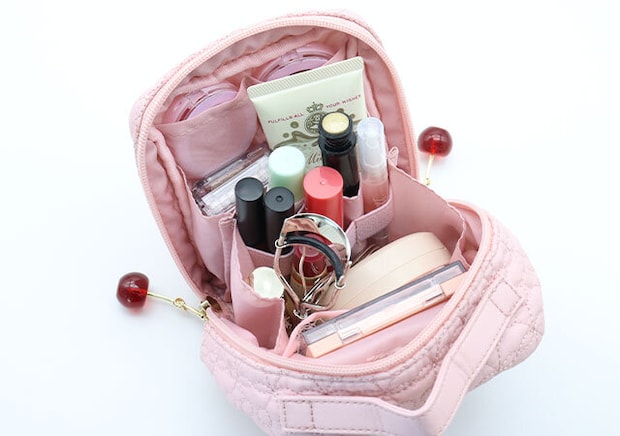 宝島社ムック付録のLiquemのきゅんとするチェリーポーチ6