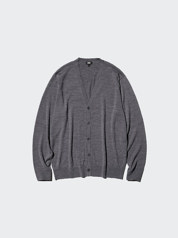 ユニクロのメリノVネックカーディガン