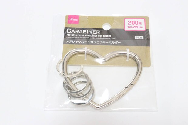 メタリックハートカラビナキーホルダー　パッケージ