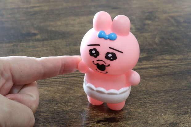 セリア　フィギュア固定シール　粘着量