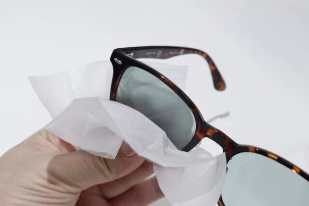 ダイソー　メガネクリーナー（30包）