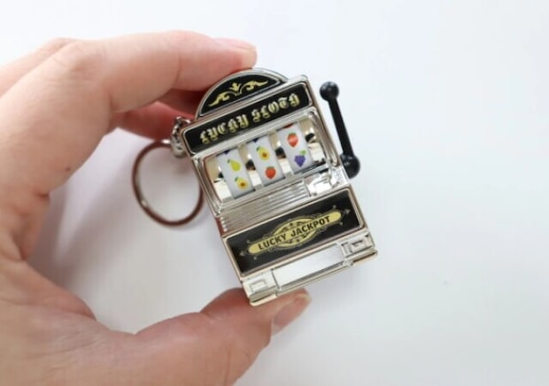 可愛すぎて集めたくなる！雑貨屋さんに売ってそうな100均キーホルダー