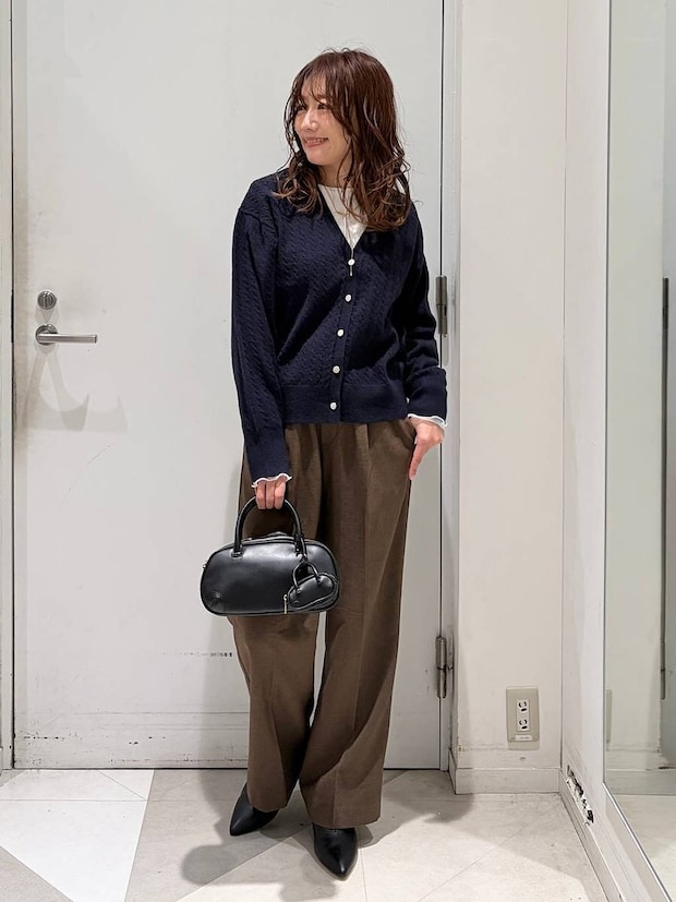 グローバルワークの洗えるケーブルVネックカーディガン