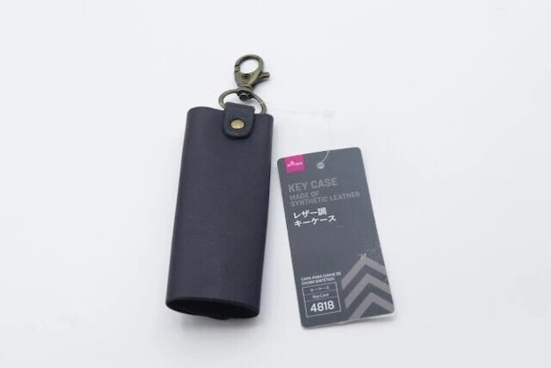 ダイソー レザー調キーケース ダイソーのレザー調キーケースのパッケージ