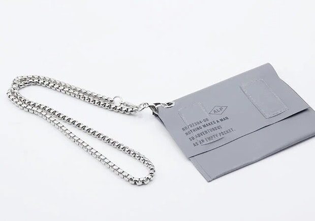 ダイソーのお洒落なチェーンストラップ（A）