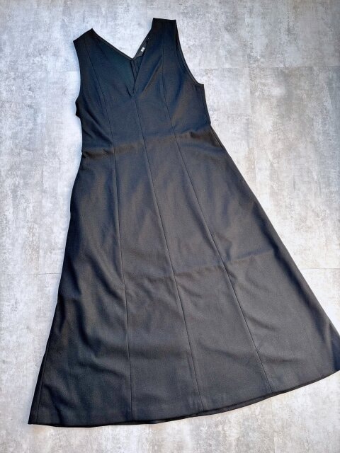 ユニクロブラッシュドジャージーワンピース　BLACK