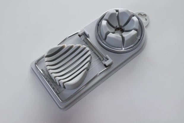 ダイソーの時短キッチングッズ ダイソーの2way玉子カッター