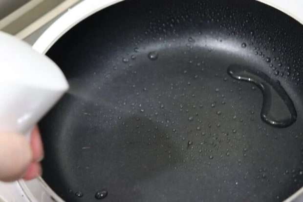 ダイソーの便利なオイルスプレー（240mL）