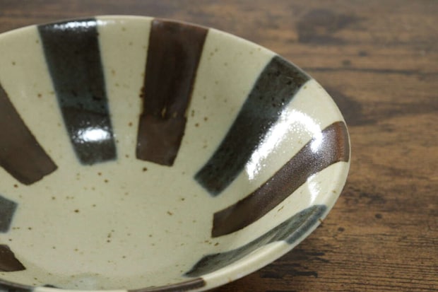 とんすい(梨地太十草) デザイン とんすい(梨地太十草) デザイン