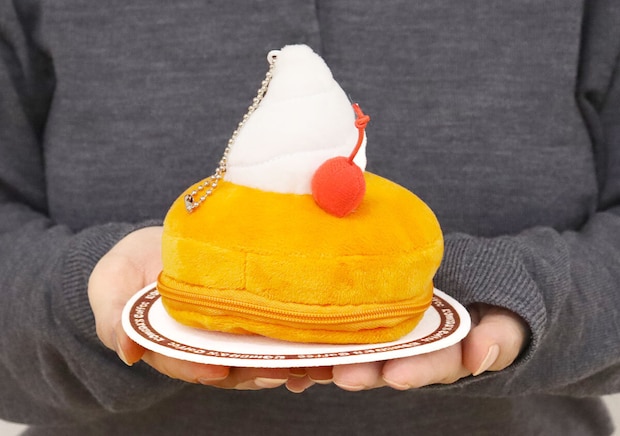 コメダ珈琲店 ふわふわシロノワールポーチ 手持ち コメダ珈琲店 ふわふわシロノワールポーチ 手持ち