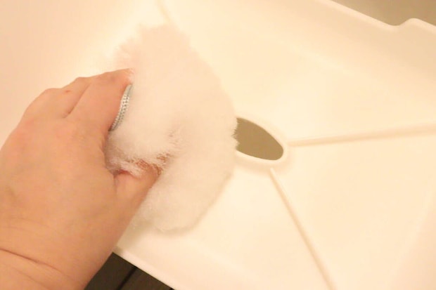 水だけで汚れが落ちるソフトバスクリーナー　凹凸部分の掃除