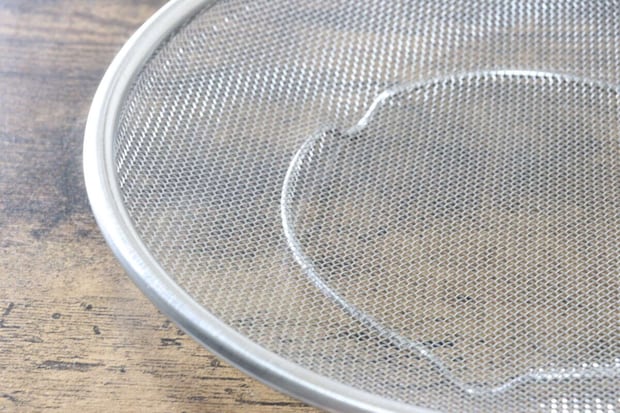 浅型ザル　セリア　持ち手